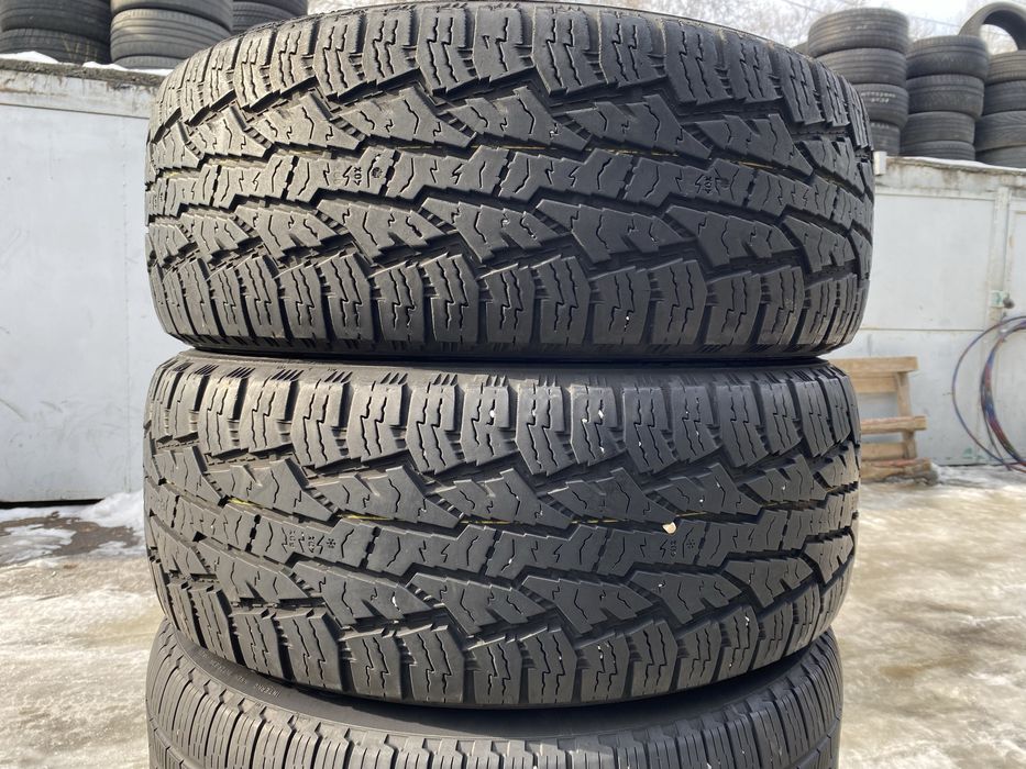 255/60/18 пара бу нокиан