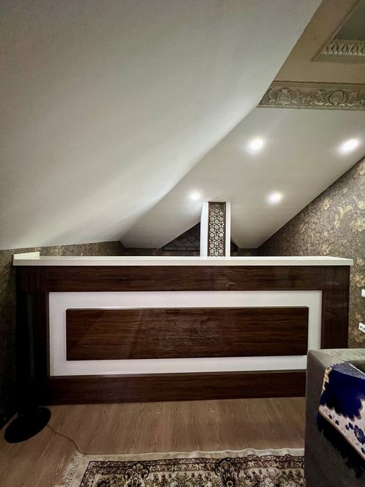 Квартира двухуровневая с обстановкой