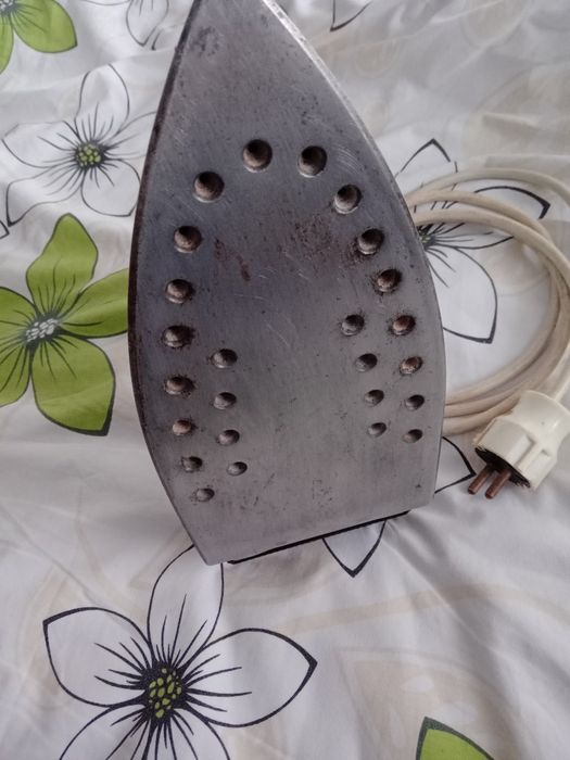Fier de călcat cu abur