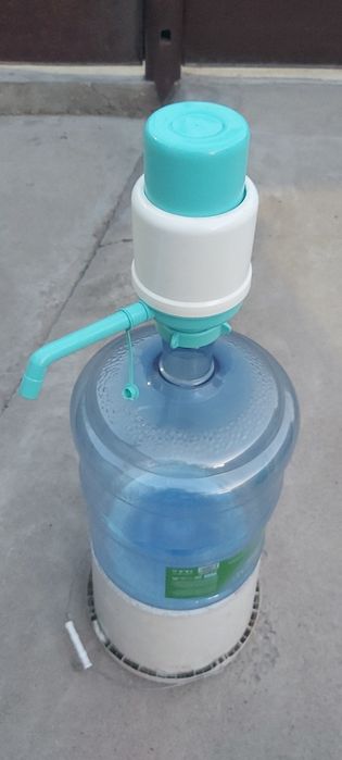 Диспансер для воды