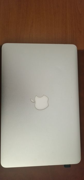 Apple macbook Air a 1370