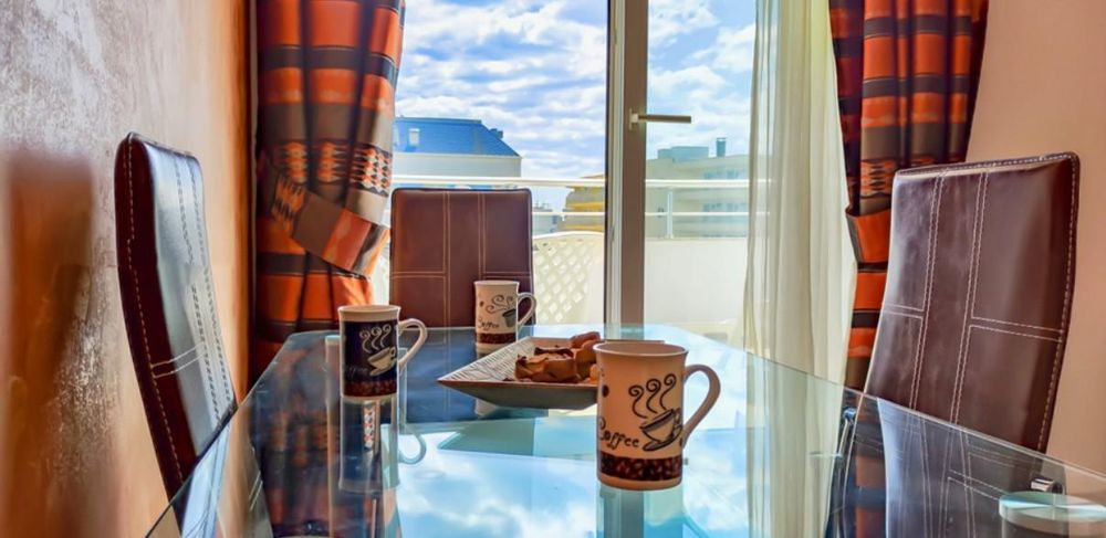 Продава се Двустаен апартамент в к.к. Слънчев бряг - 69 кв.м за 947 €/кв.м - Снимка #2