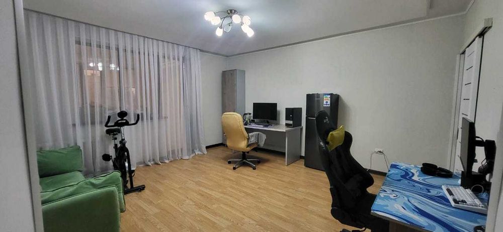 Сдам в аренду котедж 6 комн