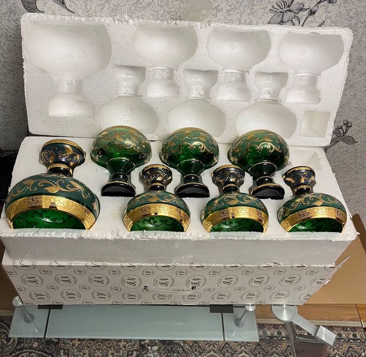 Yangi bagema, ishlatilmagan, juda bagatiy