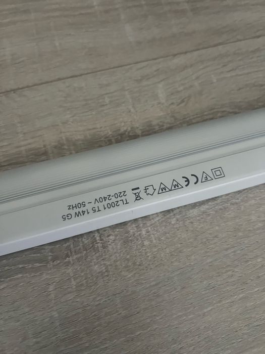Neon cu stecher