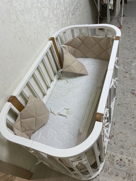 Продам детскую кроватку трансформер.