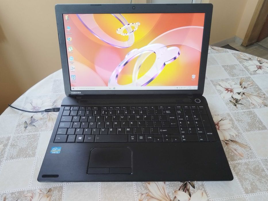 Лаптоп Toshiba Satellite Pro C50-A-1EM