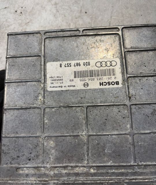 Calculator motor ECU 8D0 907 557 B Audi A4 B5