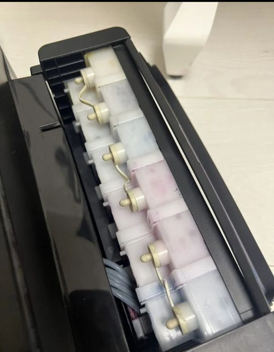 Epson l 805  профессиональный принтер