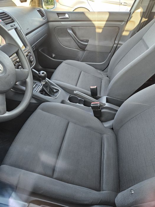 Vând Vw Golf 5 1.9 TDI