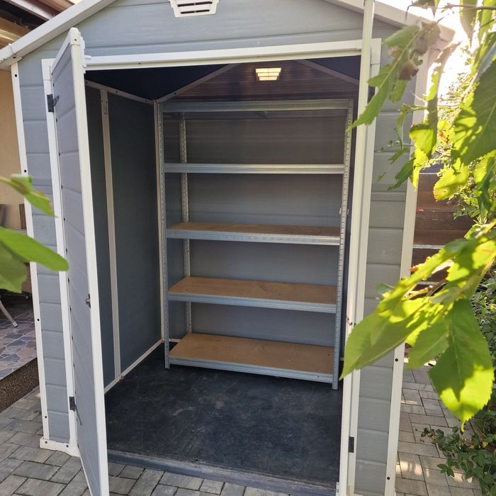 Vand magazie gradina