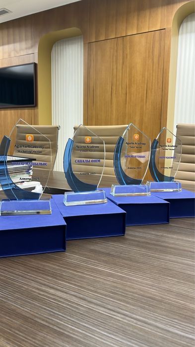 Статуэтка кубок медаль награда