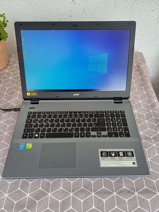 Laptop Acer de 17" full hd cu i5 Nvidia 840