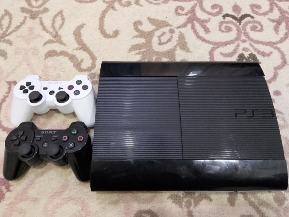 Продам Playstation 3 super slim