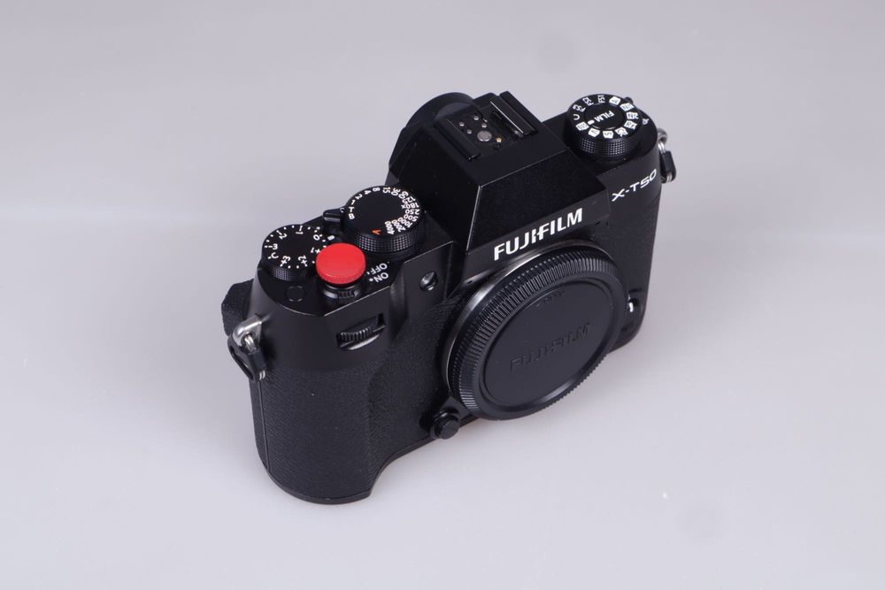 Фотоапарат Fujifilm X-T50 и обектив Fujifilm Fujinon XF 23mm