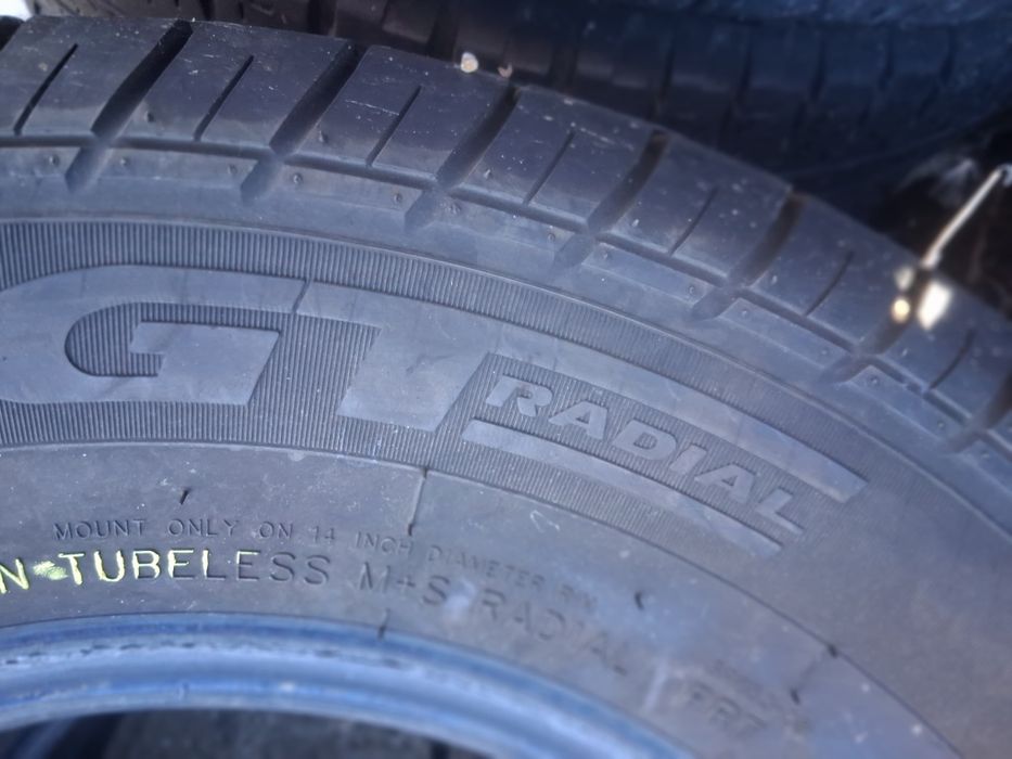 185 R 14 C за БУС  RADIAL  2бр летни дот 2021г