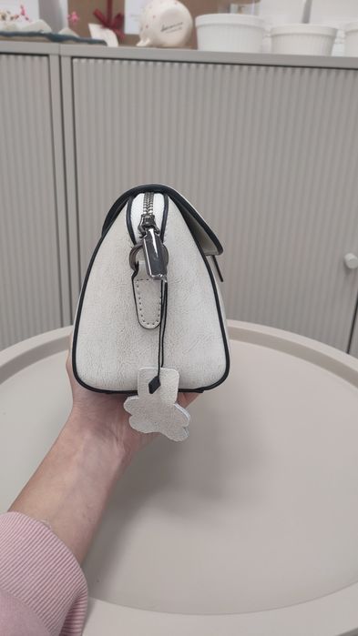 Кросбоди чанта естествена кожа бяла, кафява, синя