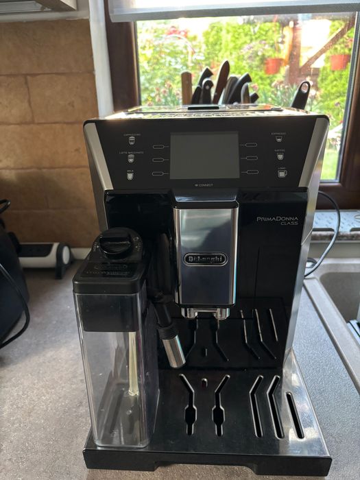Expresor Delonghi PrimaDonna Class