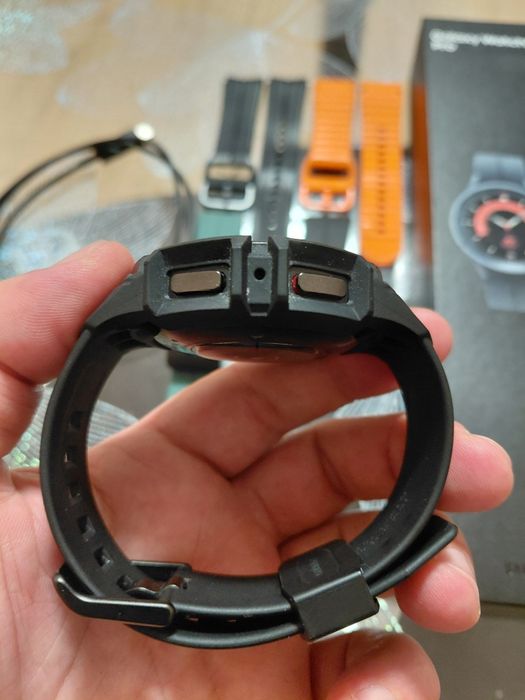 Samsung Galaxy Watch 5 Pro (Като Нов)