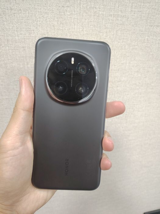 Honor magic 7pro 512ga12 ideal