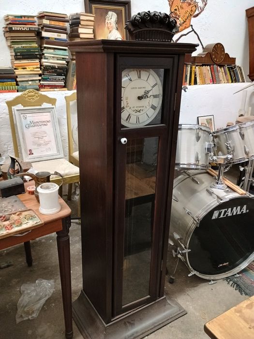 Здравейте продавам подов часовник.