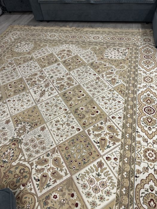 Продам ковер. .