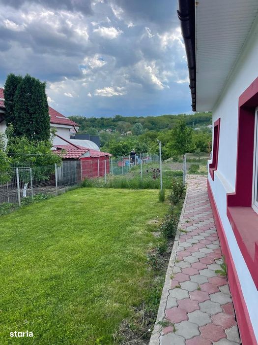 Casa parter,Margineni-centru,teren 1366 mp