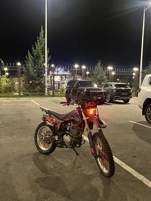 Продам эндуро 250куб