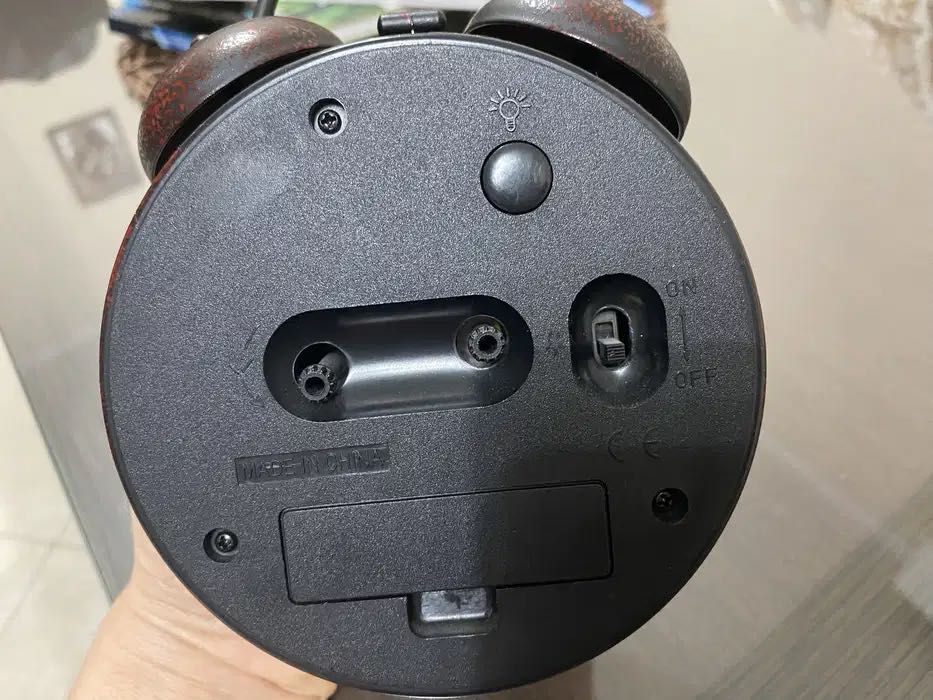 Метален винтидж часовник