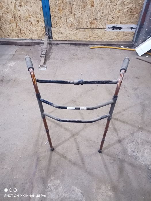 Продам  ходунки опорные