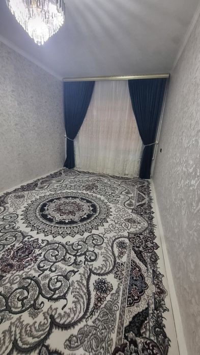 6 mkr da kvartira sotiladi 2 xonalik 2 etaj 60k vadrat