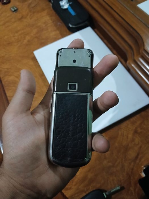 Nokia 8800E-1 bio