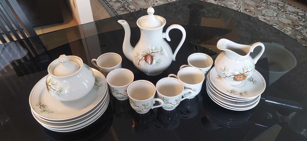 Продам сервиз кофейный из 21 предмета