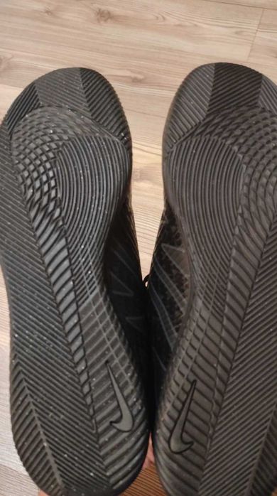 Маратонки Nike/ футболни обувки Nike/ обувки за футбол Nike - 41 номер