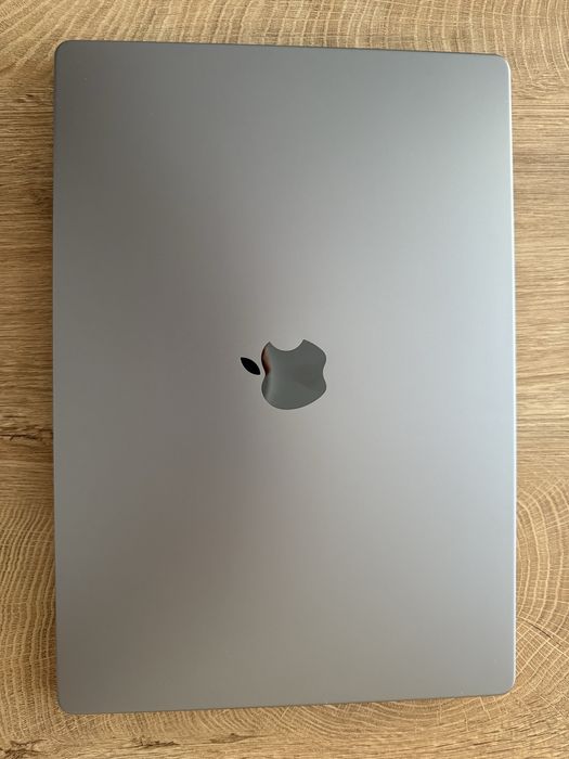 MacBook Pro 16" M1 Pro 32GB 512GB Гаранция