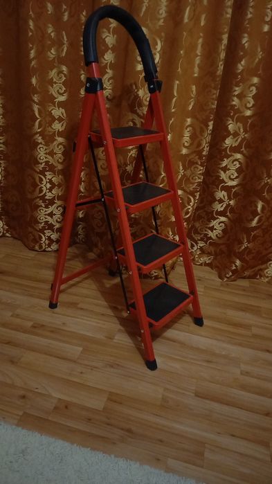 Лестница стремянка
