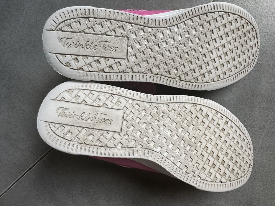 Детски обувки светещи