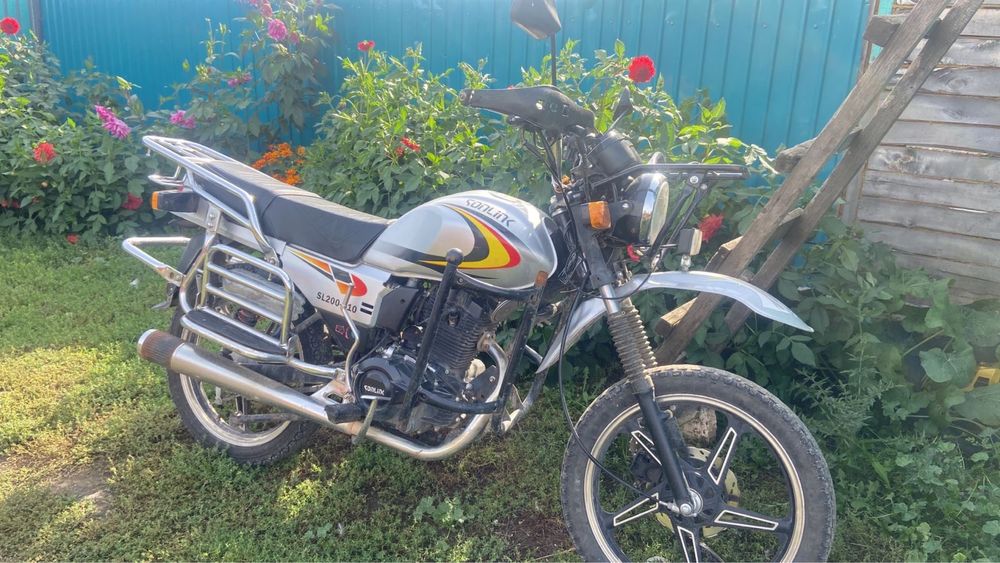 Продаю мотик 200 куб