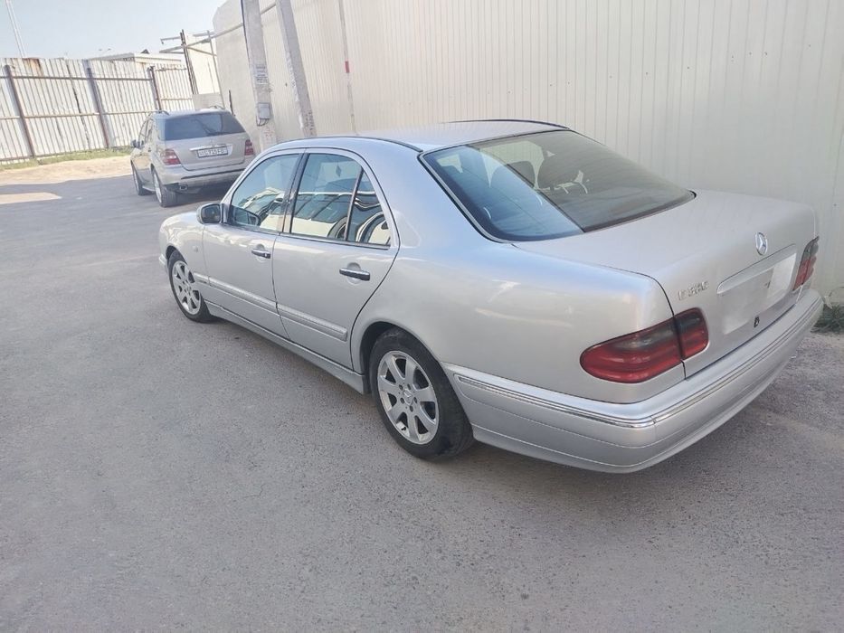 Mersades bens  w210