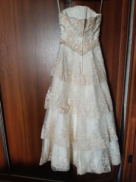 Продам шикарное платье