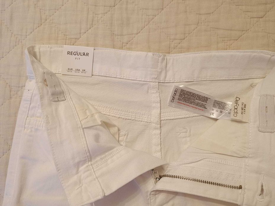 Pantaloni-blugi pentru băieți, culoare albă, vârstă 8-9ani