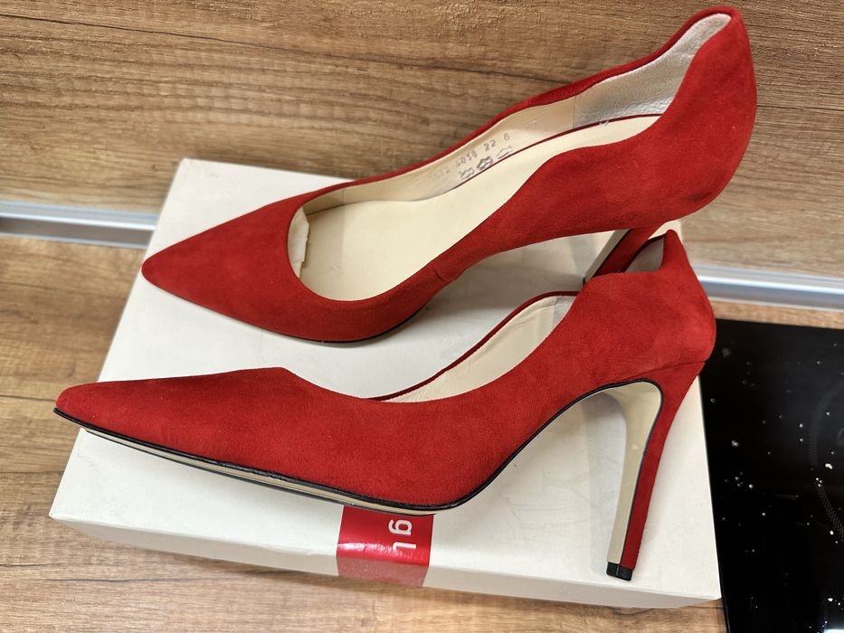 Дамски обувки на ток Hogl