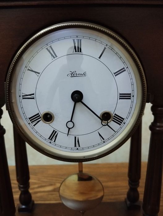 Часы настольные Hermle Judge(Германия)