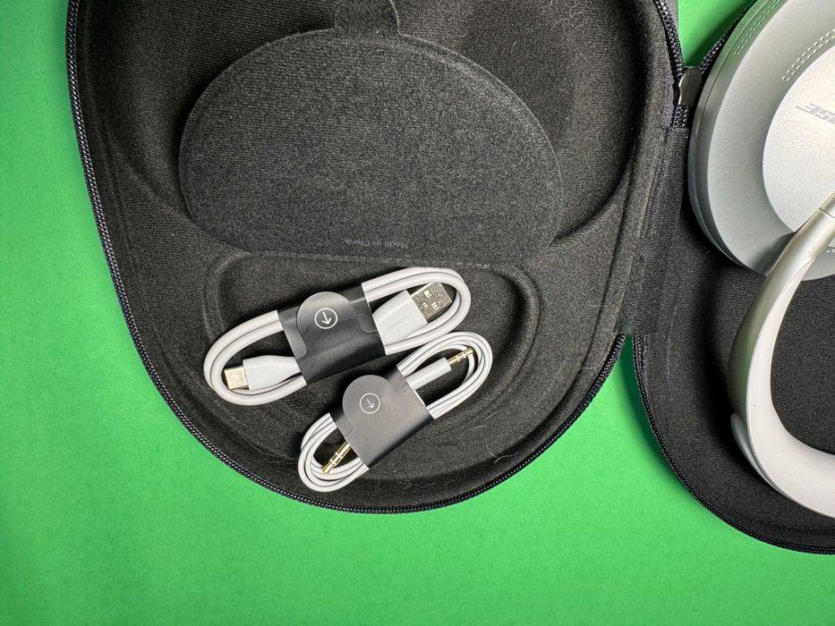 Headphones Bose 700 м-т Ален мак •