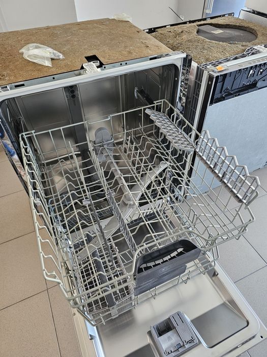 Съдомиялна за пълно вграждане NEFF