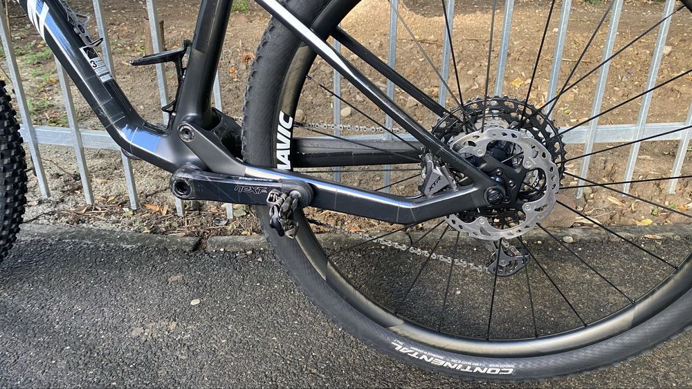 Canyon Lux CF SL 8.0 size M