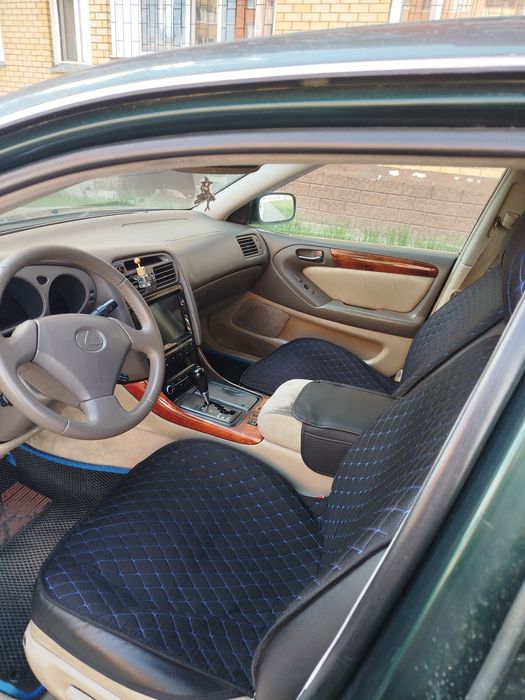 Срочно продам Lexus GS 300