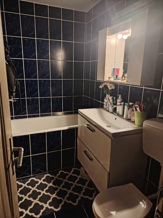 Vând apartament 3 camere