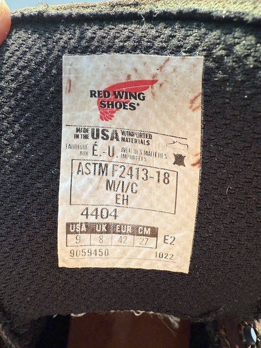 Продам спец обувь сиз для работы red wing 42 раз.