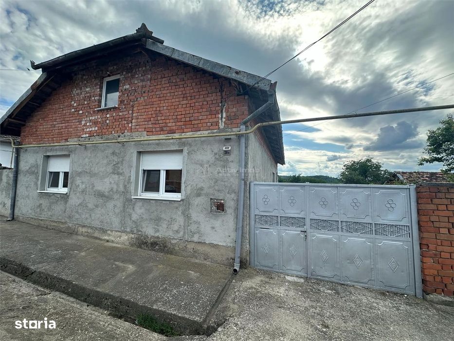 Casa Solida Cu Teren Si Curte,  Bocsa Vasiova. Comision Zero